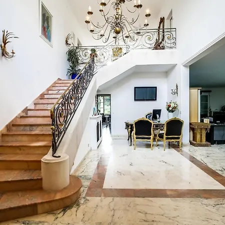 La Demeure D'iris * Bougival