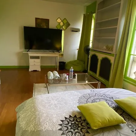 Bed & Breakfast La Demeure D'iris *