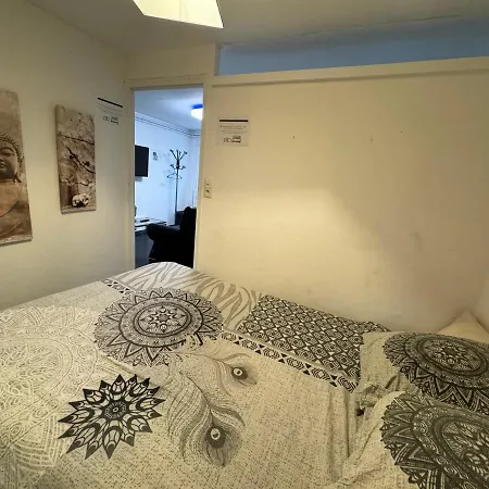 La Demeure D'iris Bed & Breakfast *